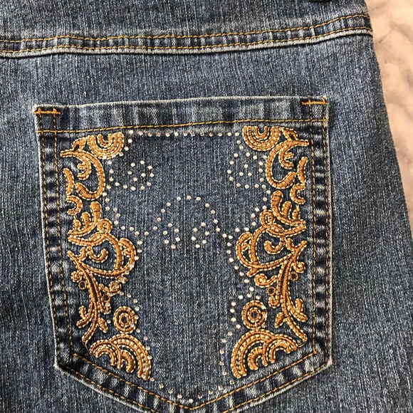 JeanBay Embellished Jean Shorts, Size 16, Colour Dark Denim. - Picture 9 of 10